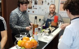 pvsjscgjyp_____barman24_25